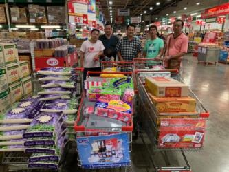 ช่วยภัยน้ำท่วม