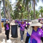 กิจกรรมเก็บขยะชายหาด